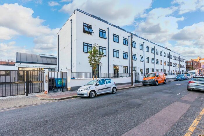 1 Bedroom Flat To Rent In Oaklands Road, London, NW2