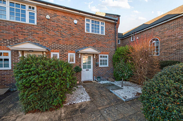 2 Bedroom Terraced House For Sale In Pepler Way, Burnham, Slough, SL1