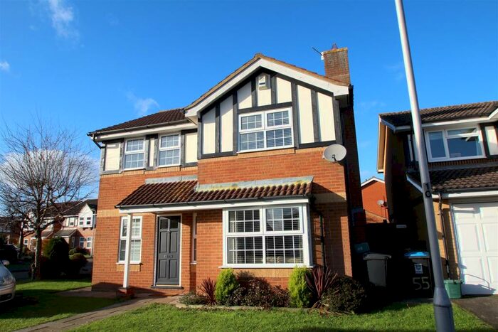 4 Bedroom Detached House To Rent In Autumn Glades, Hemel Hempstead, HP3