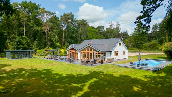 3 Bedroom Detached House For Sale In Forest Road, Hale, Fordingbridge, SP6