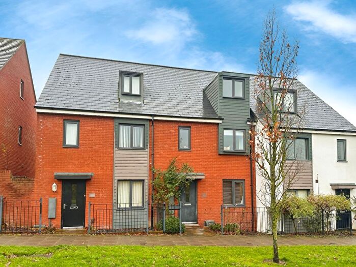 3 Bedroom Terraced House For Sale In Birchfield Way, Telford, Shropshire, TF3