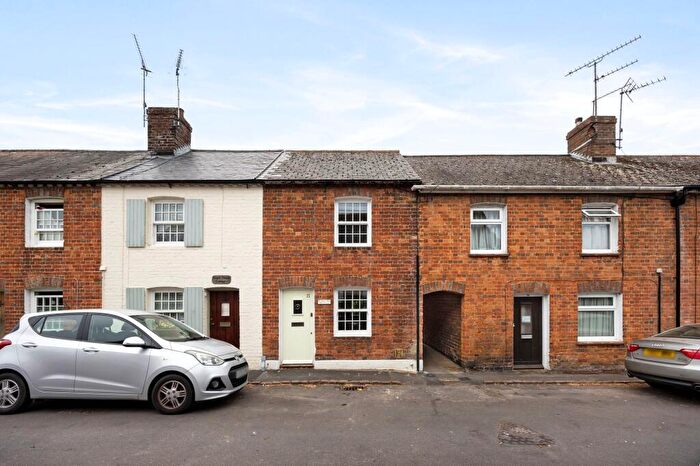 2 Bedroom Terraced House For Sale In Charlton Street, Steyning, BN44