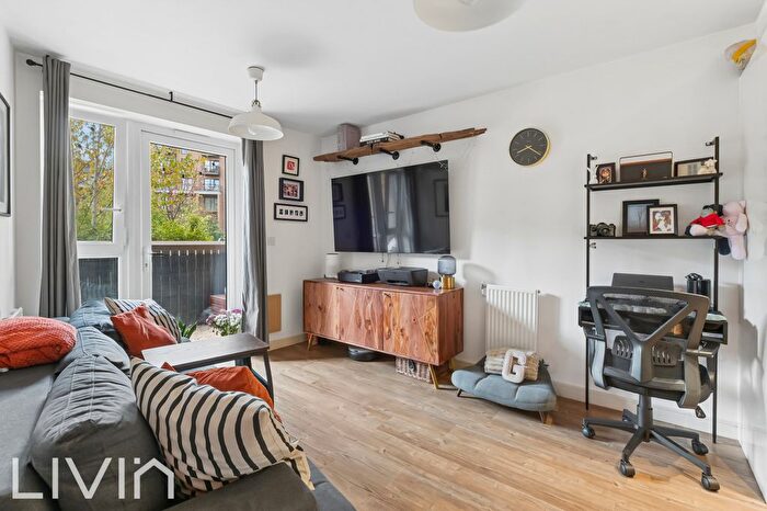 1 Bedroom Flat For Sale In Whitestone Way, Croydon, Greater London, CR0