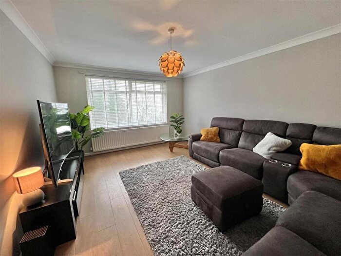 2 Bedroom Apartment For Sale In Rowan Court, Darlington, DL3