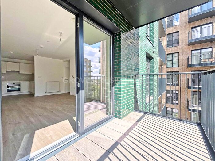 1 Bedroom Flat To Rent In Sterling Place, Burlington Road, New Malden, KT3