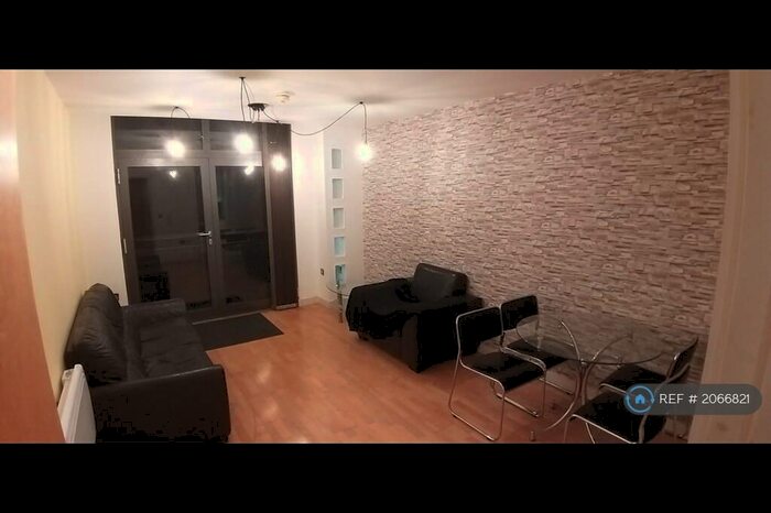 1 Bedroom Flat To Rent In Rossetti Place, Manchester, M3