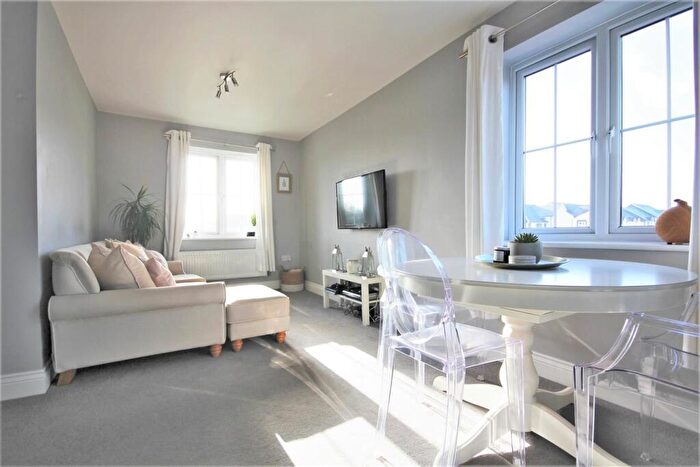 2 Bedroom Apartment To Rent In Elsanta Crescent, Titchfield Common, PO14