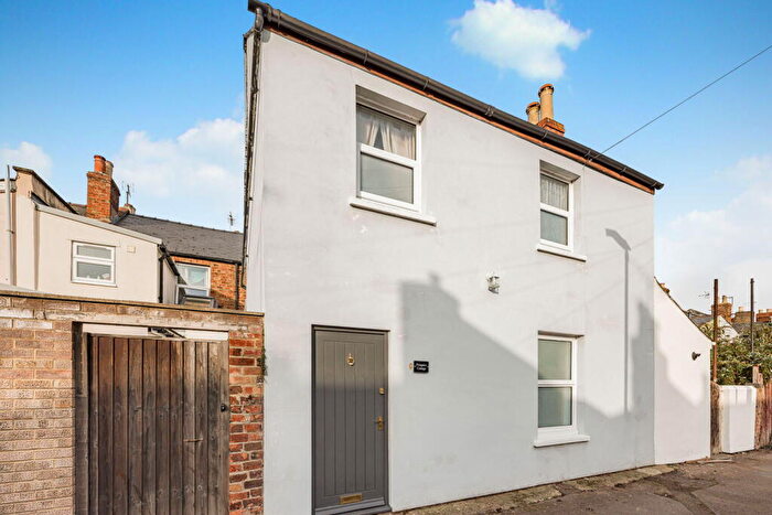 2 Bedroom Detached House For Sale In Prospect Cottage, Albert Lane, Cheltenham, GL50