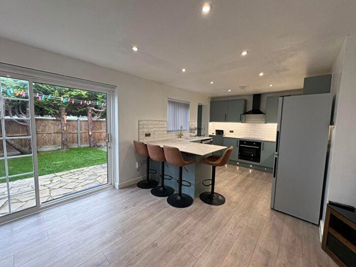 4 Bedroom End Of Terrace House To Rent In Bawden Close, Canterbury, CT2