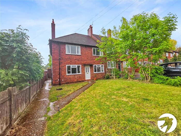 2 Bedroom Flat To Rent In The Vista, London, SE9