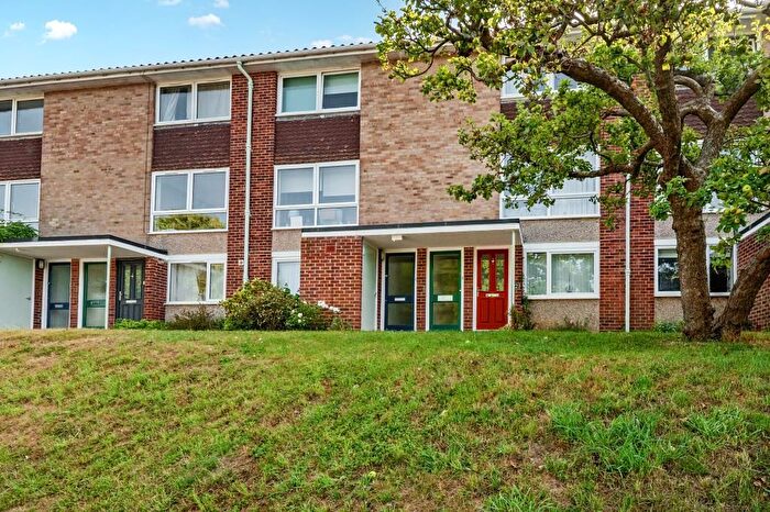 2 Bedroom Flat To Rent In Dove House Close, Oxford, OX2