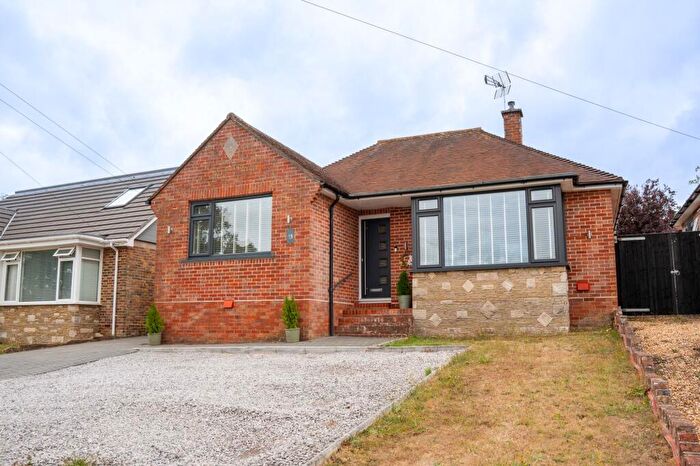 4 Bedroom Detached Bungalow For Sale In Vespasian Way, Chandler's Ford, SO53