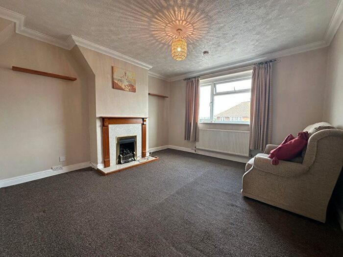 2 Bedroom Flat To Rent In Woodbrooke Way, Stanford-Le-Hope, Essex, SS17