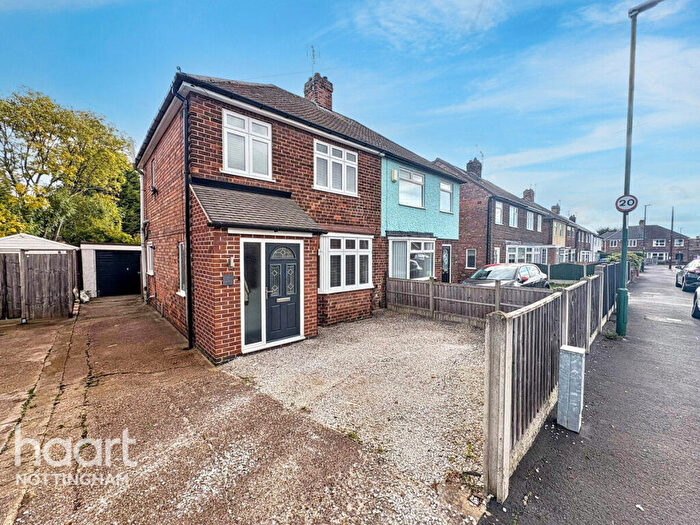 3 Bedroom Semi-Detached House For Sale In Elstree Drive, Nottingham, NG8
