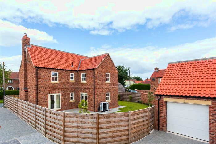 4 Bedroom Detached House For Sale In Carr Lane Sutton On The Forest, York, YO61