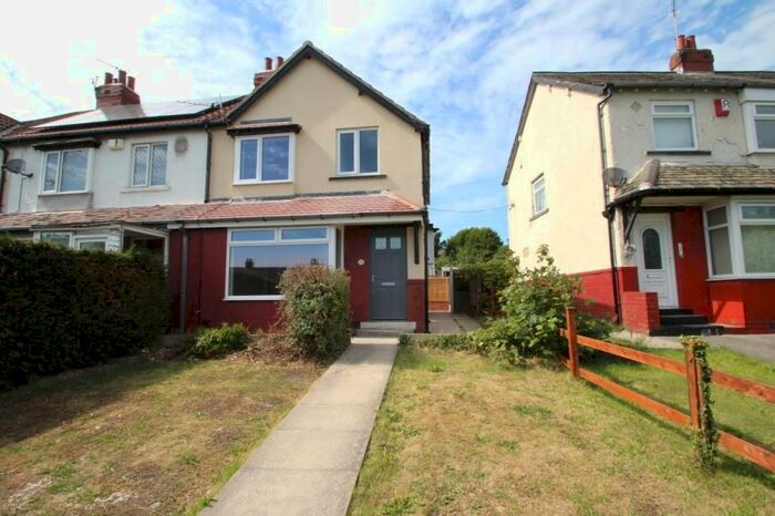 3 Bedroom Semi-Detached House To Rent In Broadway, Horsforth, LS18