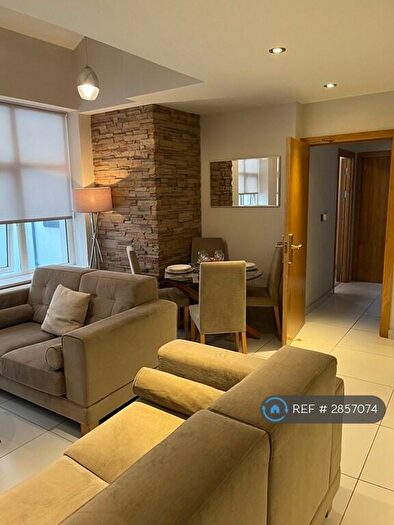 2 Bedroom Flat To Rent In Butts Court, Leeds, LS1