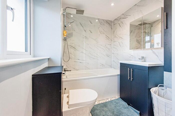 3 Bedroom Terraced House For Sale In Bury Road, Thetford, IP24