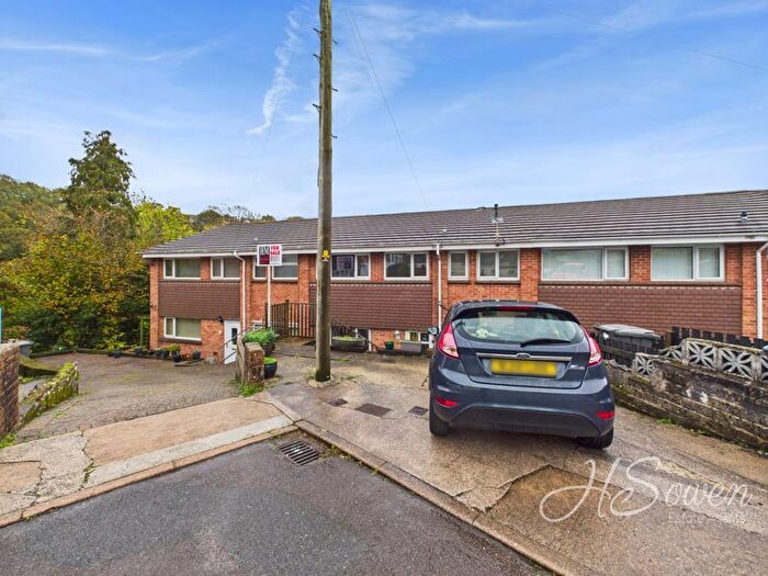 5 Bedroom Terraced House For Sale In Windmill Avenue, Paignton, TQ3