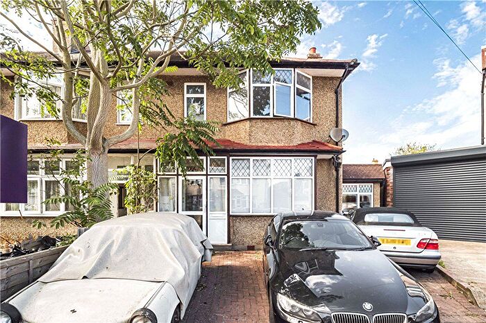 4 Bedroom Semi-Detached House To Rent In Pembroke Road, Mitcham, CR4