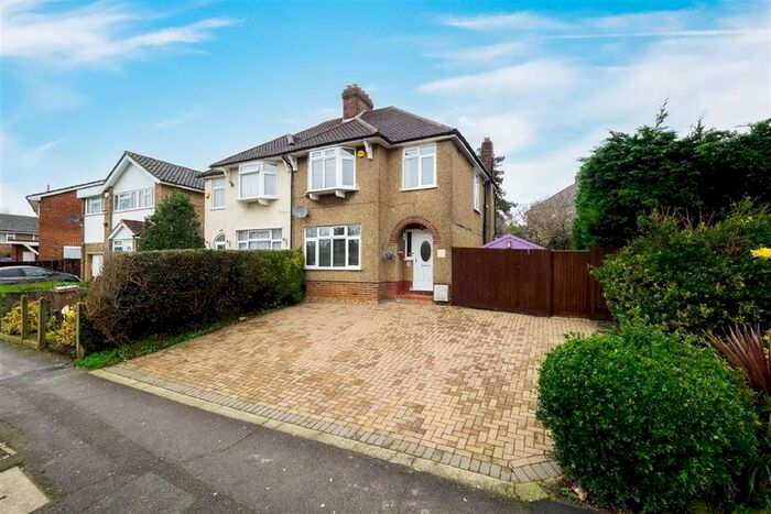 3 Bedroom Semi-Detached House To Rent In Edinburgh Road, Sutton, SM1