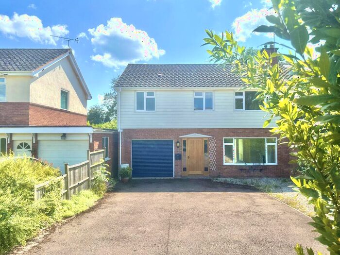 4 Bedroom House To Rent In Church Croft, Madley, Hereford, HR2