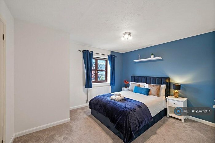 5 Bedroom Semi-Detached House To Rent In Warren Close, Stone, Aylesbury, HP17