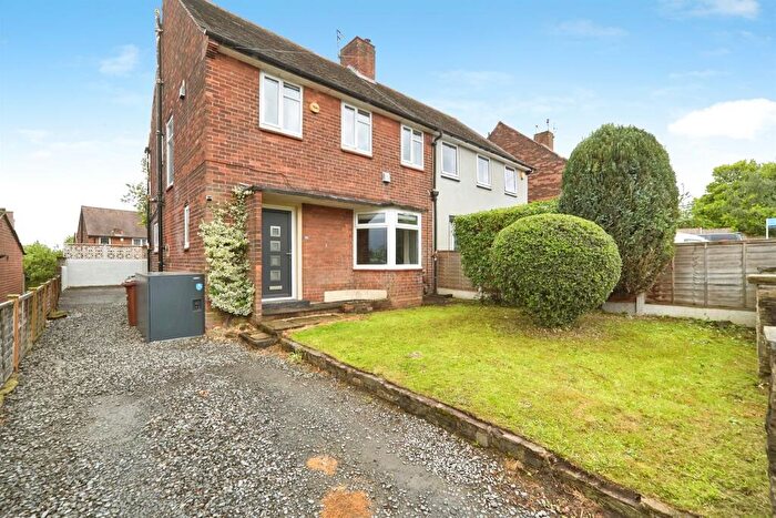 3 Bedroom Semi-Detached House For Sale In Cockshott Lane, Leeds, LS12