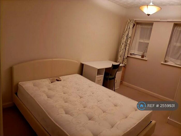 3 Bedroom Detached House To Rent In Biggart Close, Beeston, Nottingham, NG9