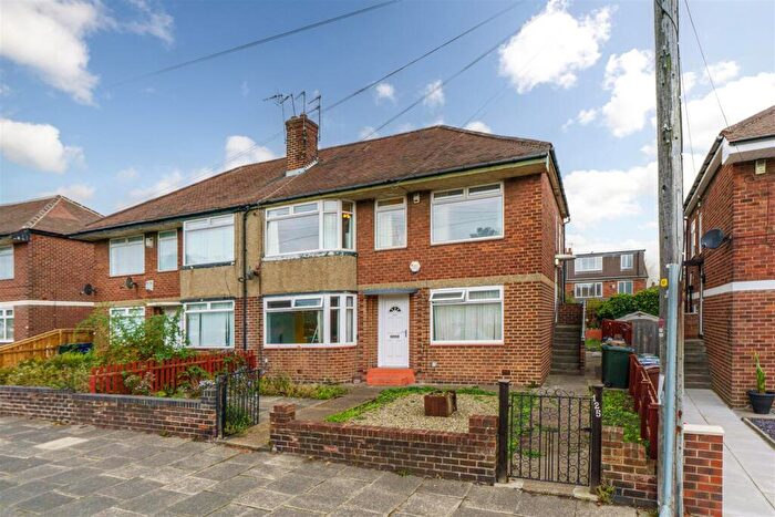 2 Bedroom Flat To Rent In Great North Road, Gosforth, NE3