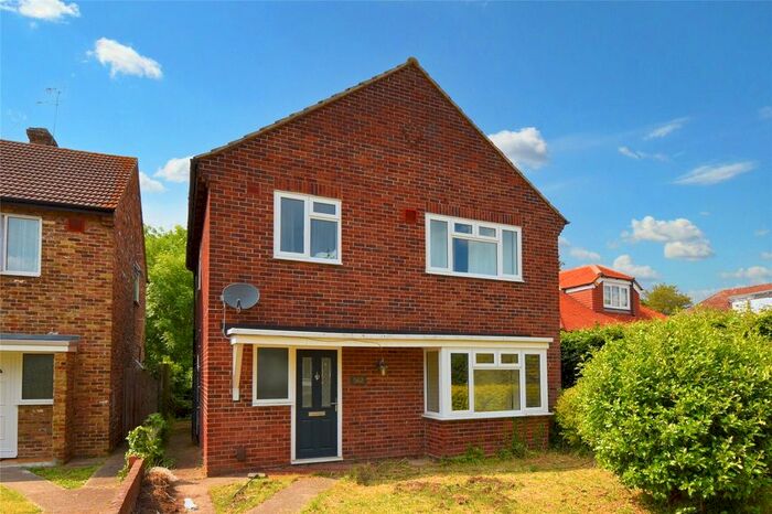 3 Bedroom Detached House For Sale In Bath Road, Longford Village, West Drayton, UB7