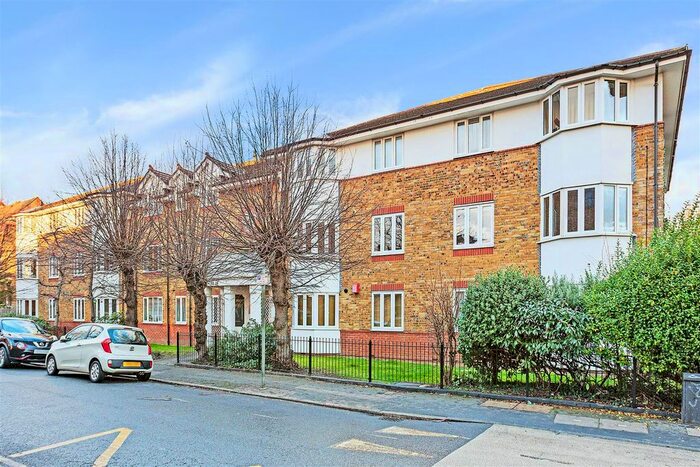 1 Bedroom Flat To Rent In Southey Road, London SW19