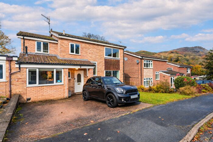 5 Bedroom Link Detached House For Sale In Forest Drive, Langley, SK11