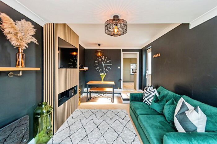 1 Bedroom Flat For Sale In Romsey Road, Southampton, SO16