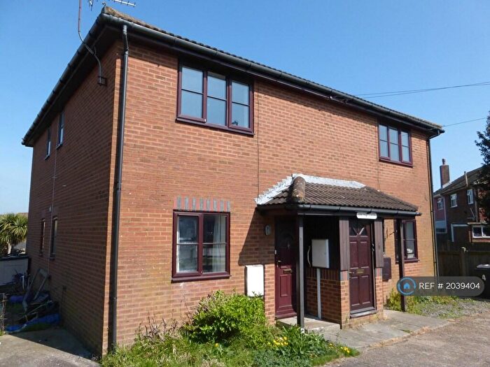 1 Bedroom Flat To Rent In Simons Court, Aylesham, Canterbury, CT3