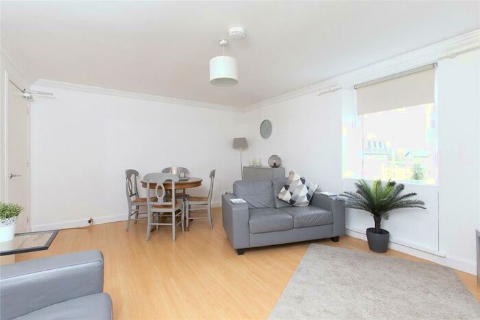 3 Bedroom Apartment To Rent In Caledonian Crescent, Dalry, Edinburgh, EH11