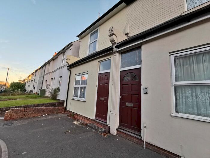 1 Bedroom Flat To Rent In Beaver Road, Ashford, TN23