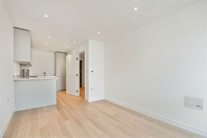 1 Bedroom Flat To Rent In Pinnacle Apartments, Saffron Central Square, Croydon, CR0