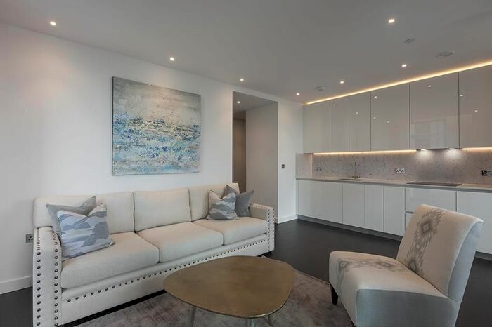 2 Bedroom Flat To Rent In Charles Clowes Walk, London, SW8