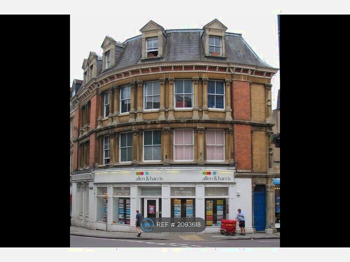 1 Bedroom Flat To Rent In Royal York Crescent, Bristol, BS8