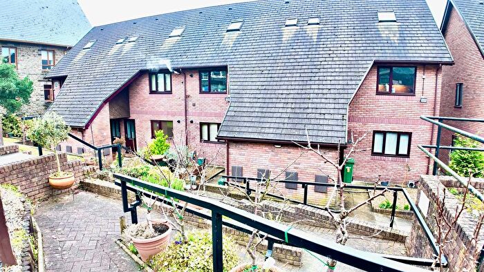 2 Bedroom Flat For Sale In Cae Gorlan Court, Abercarn, NP11