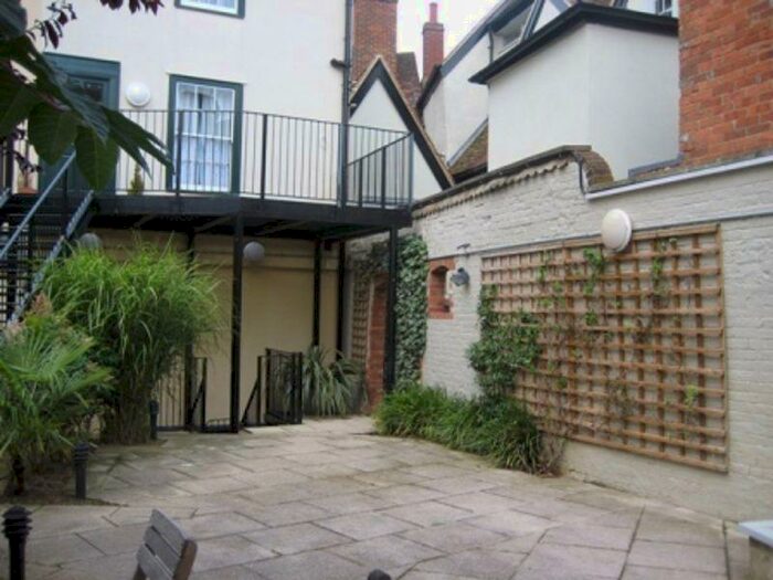 Studio To Rent In Studio, Abingdon, OX14