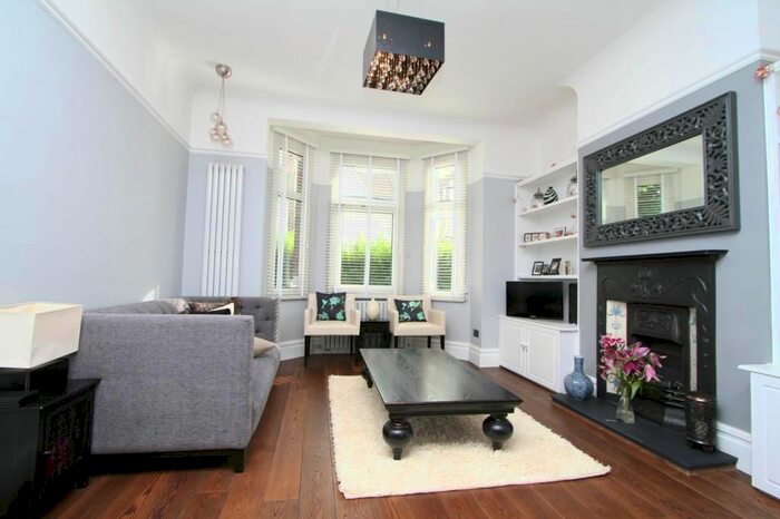 4 Bedroom Detached House To Rent In Whitehall Gardens, London, W3