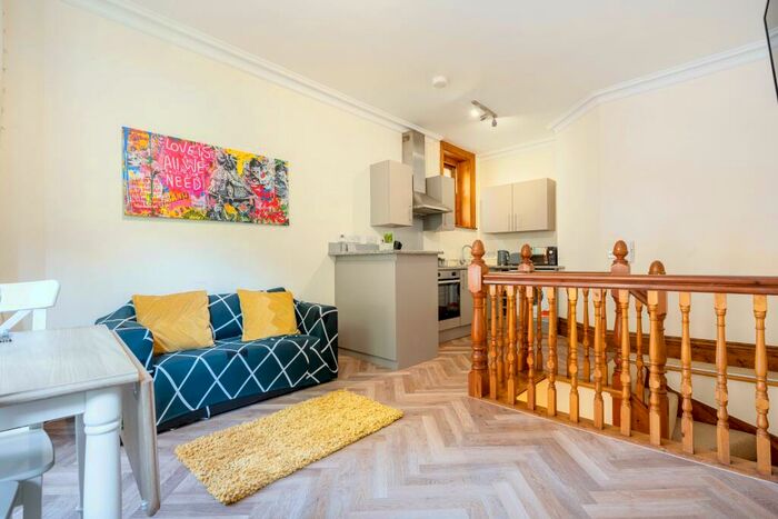 1 Bedroom Flat To Rent In Old Christchurch Road, Bournemouth, Dorset, BH1