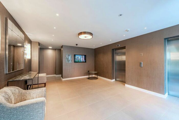2 Bedroom Flat For Sale In Grosvenor Waterside, Chelsea, London, SW1W