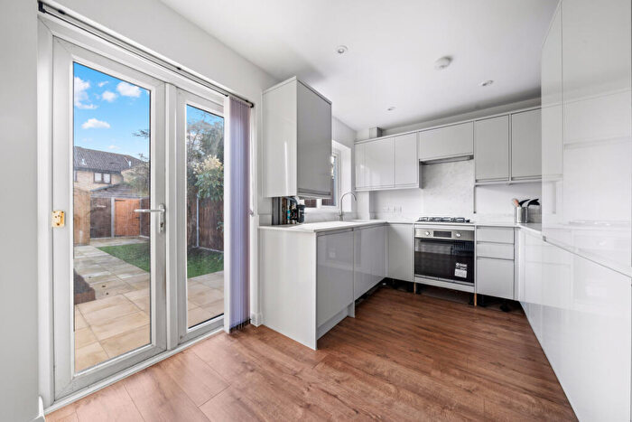 2 Bedroom House To Rent In Firs Close, Mitcham, CR4