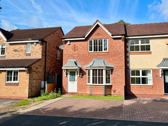 3 Bedroom Semi Detached House For Sale In Tyburn Road, Birmingham, B24
