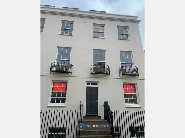 1 Bedroom Flat To Rent In St. Georges Place, Cheltenham GL50