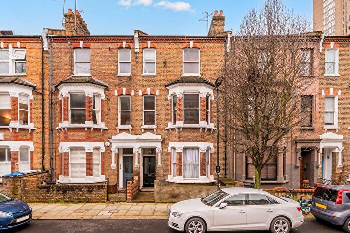 1 Bedroom Flat For Sale In Hormead Road, Maida Vale, W9