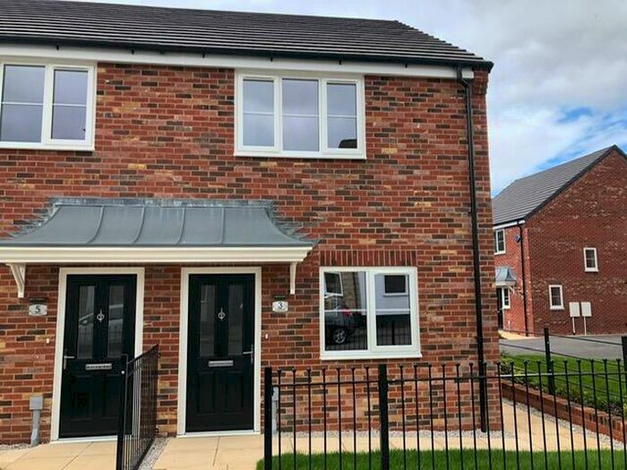 2 Bedroom House To Rent In Clay Lane, Clay Cross, Chesterfield, S45